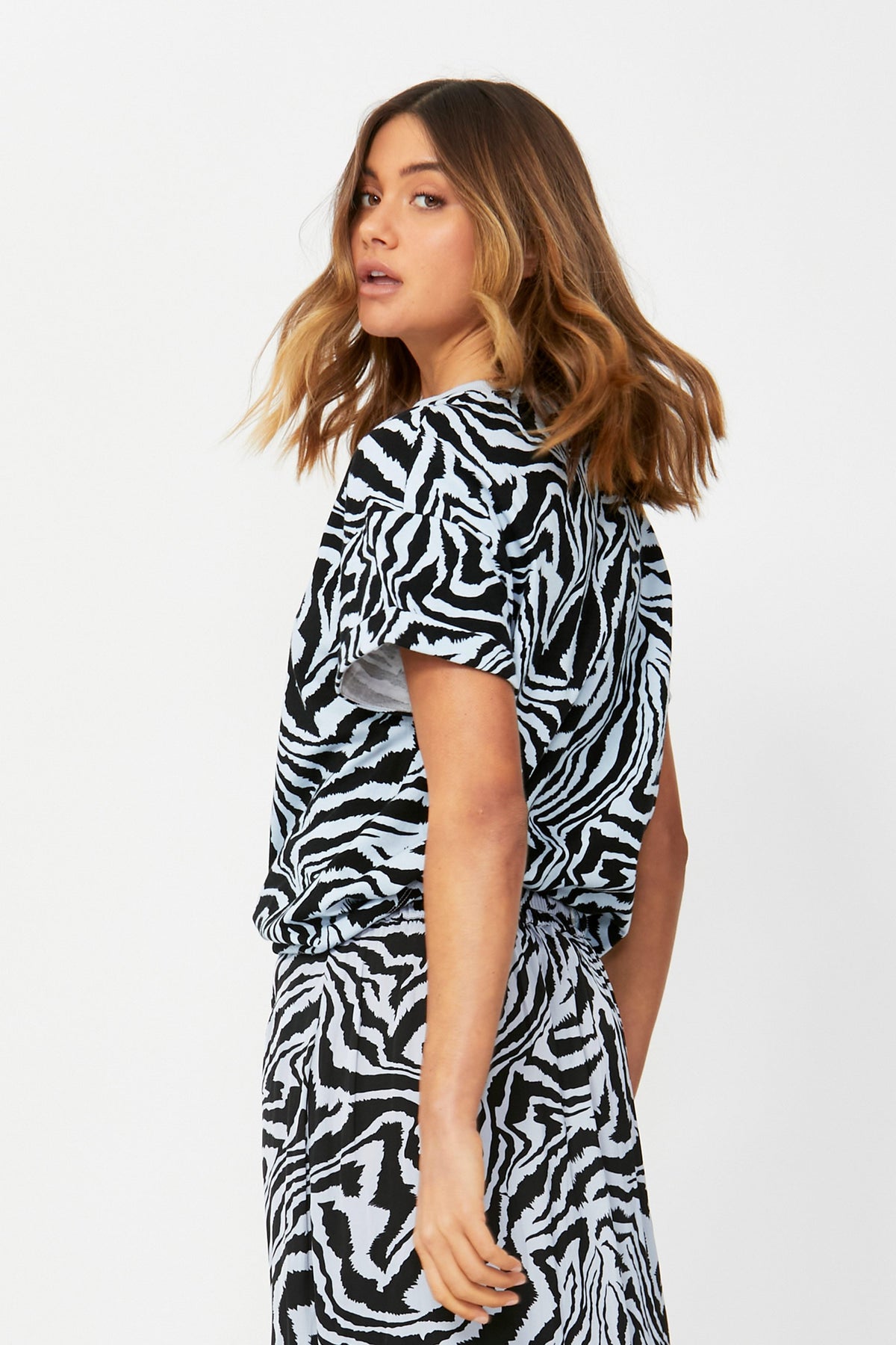 [TEST] Ella Cuffed Slouchy Tee