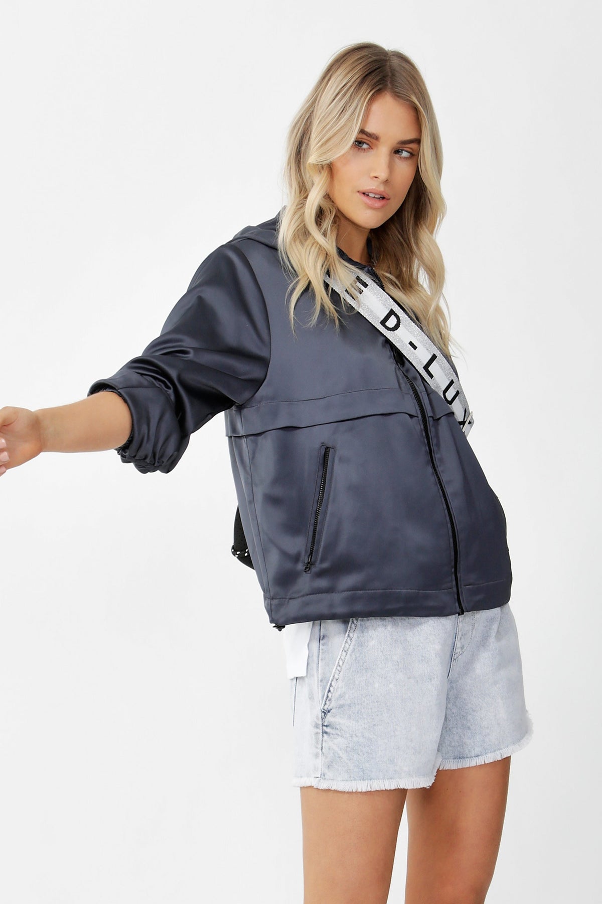 [TEST] D-Luxe Satin Bomber