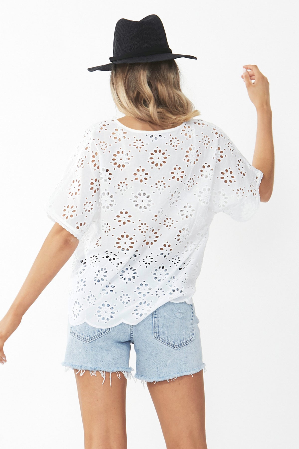 [TEST] Katia Broderie Boxy Top
