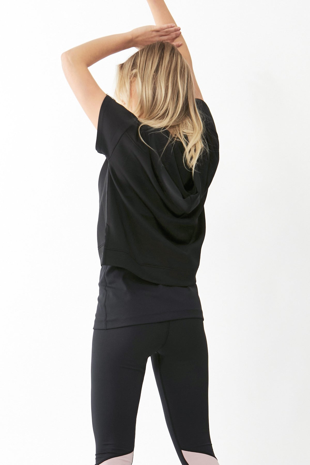 [TEST] D-Luxe Hooded Cropped Tee