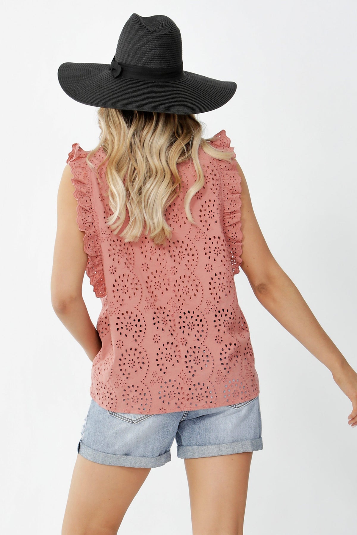 [TEST] Annika Broderie Top