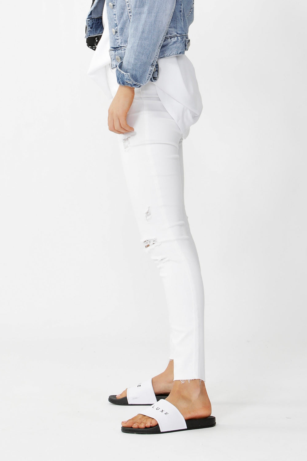 [TEST] D-Luxe High Distressed Jean