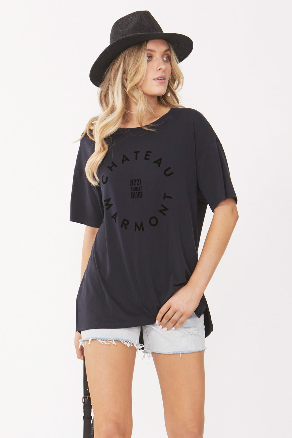 [TEST] Chateau Modal Tee