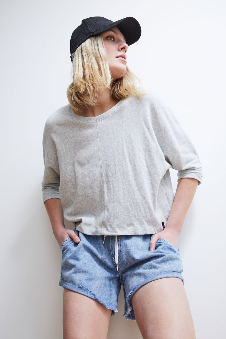 [TEST] D-Luxe Throw On Tee