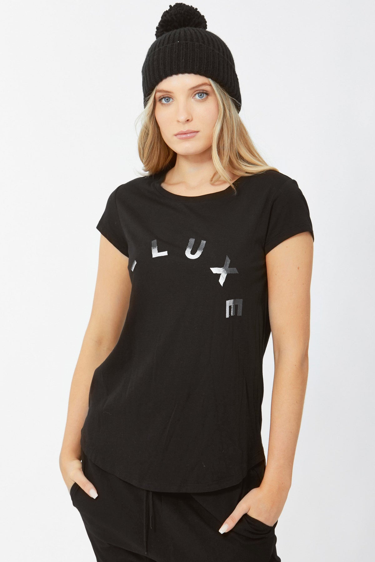 [TEST] D-Luxe Logo Petal Hem Tee