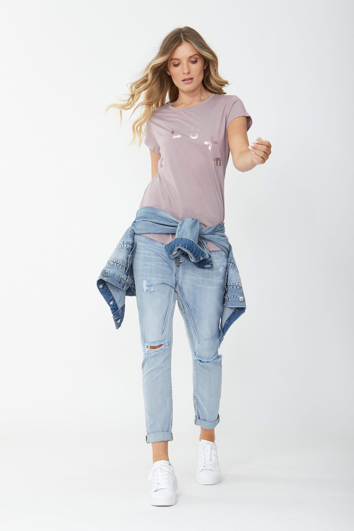 [TEST] D-Luxe Logo Petal Hem Tee