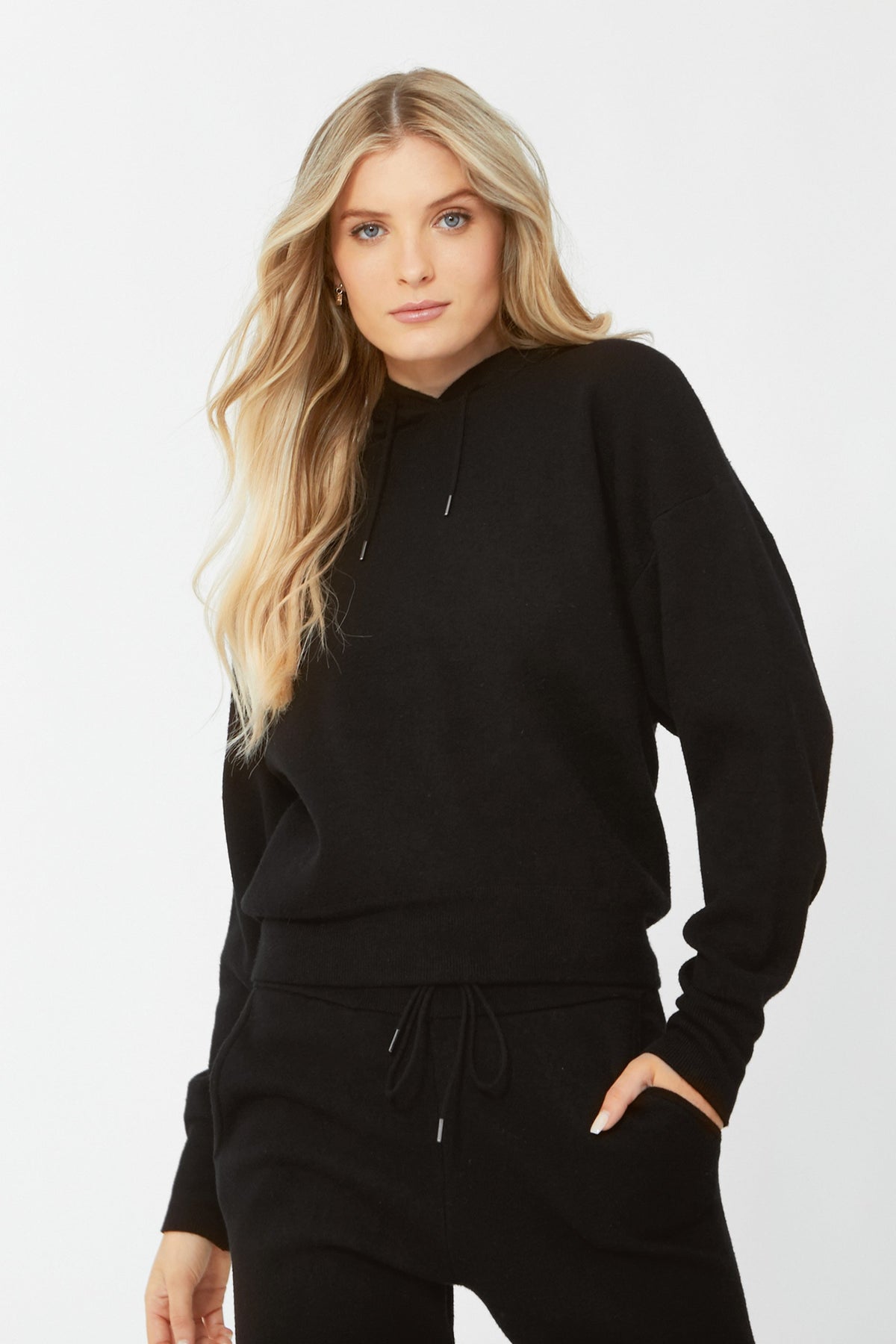 [TEST] D-Luxe Knit Hoodie