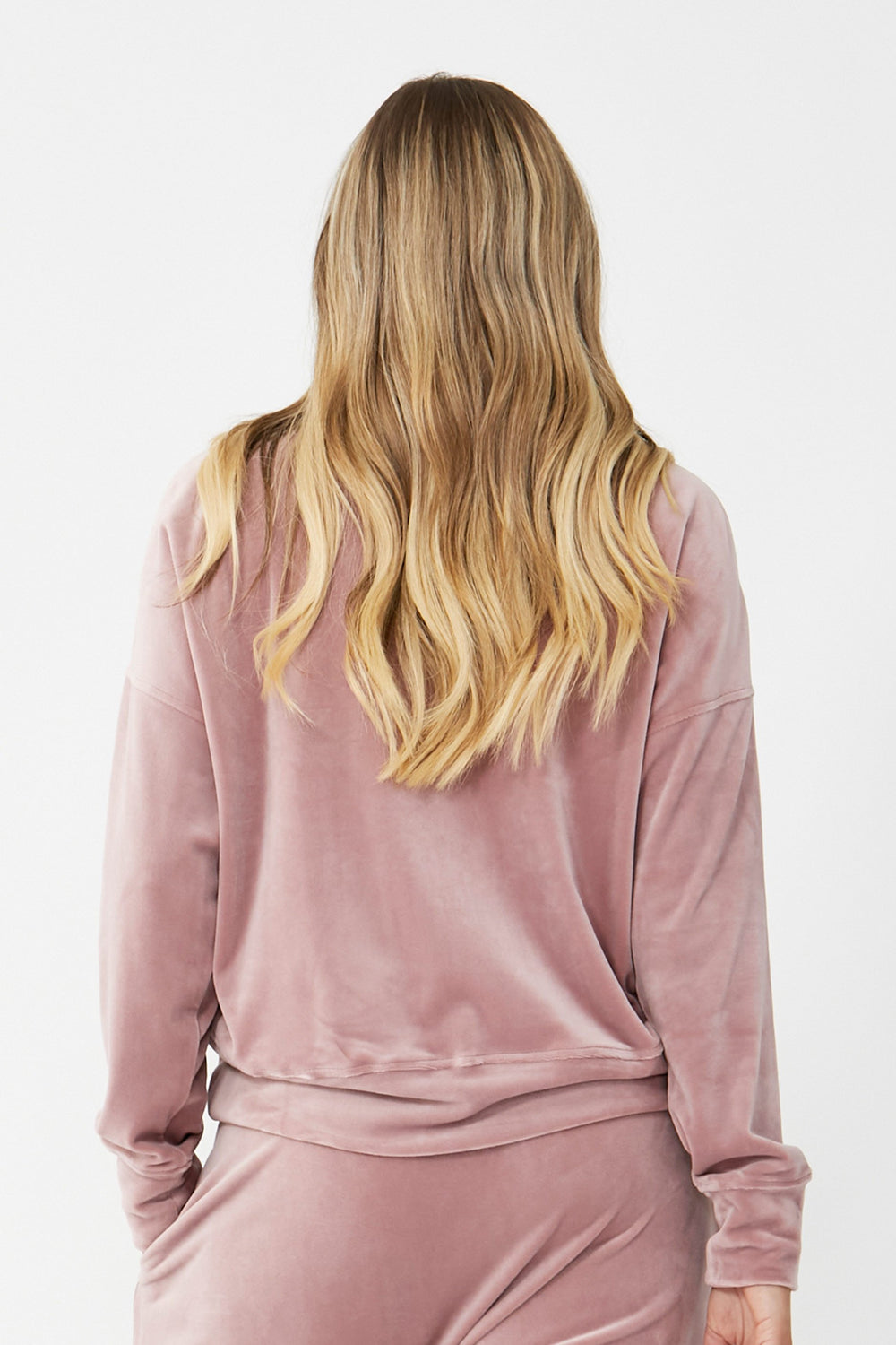 [TEST] D-Luxe Velour Sweat