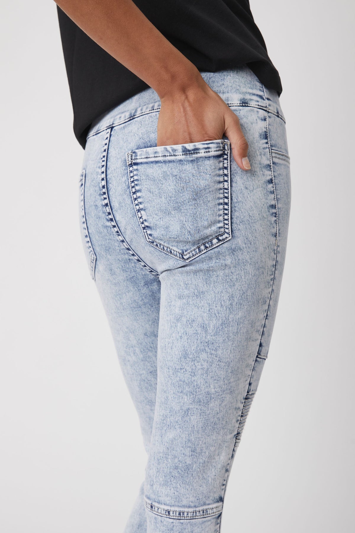 [TEST] Riley Biker Jean