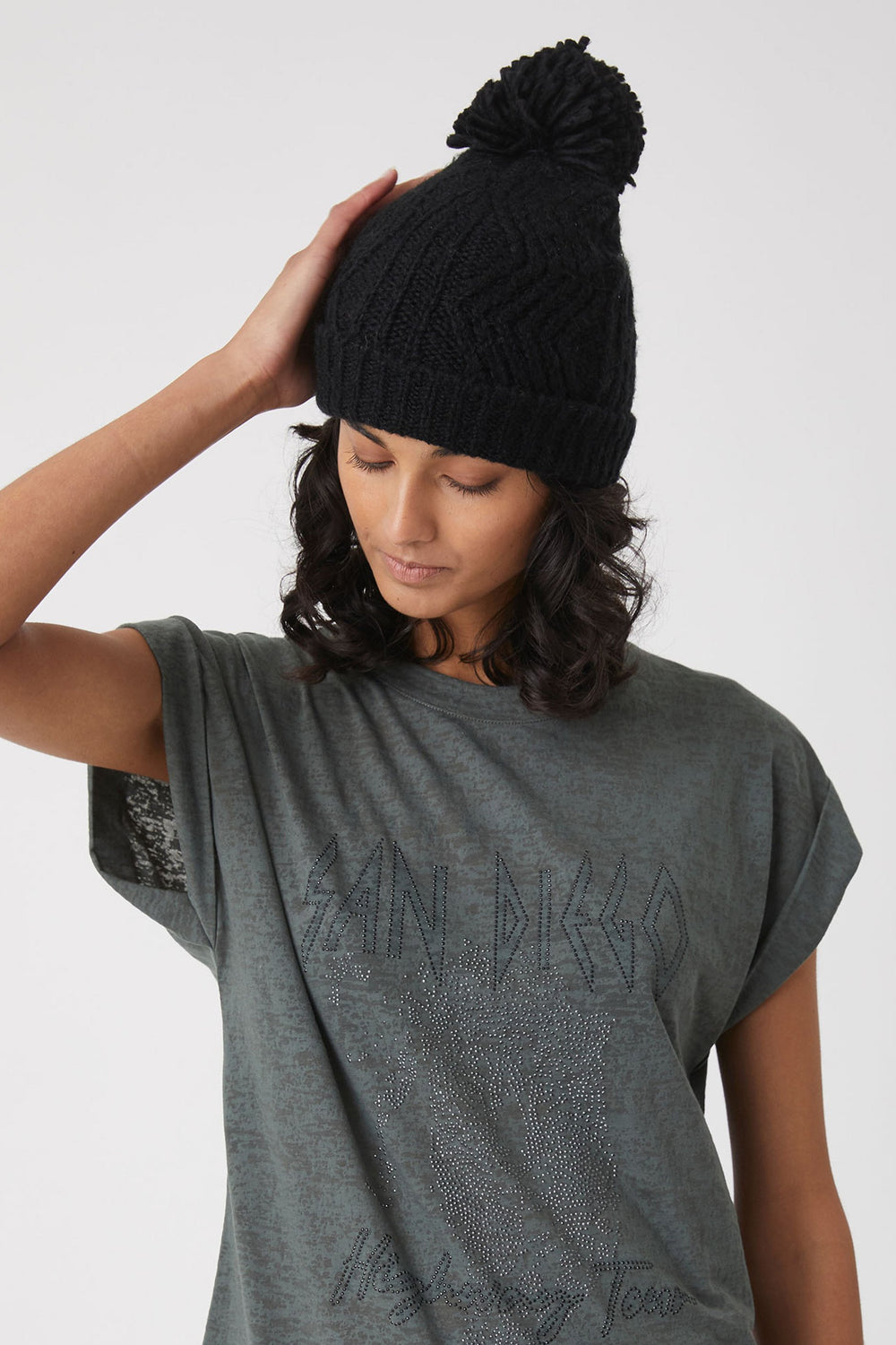 [TEST] Vivienne Single Pom Beanie