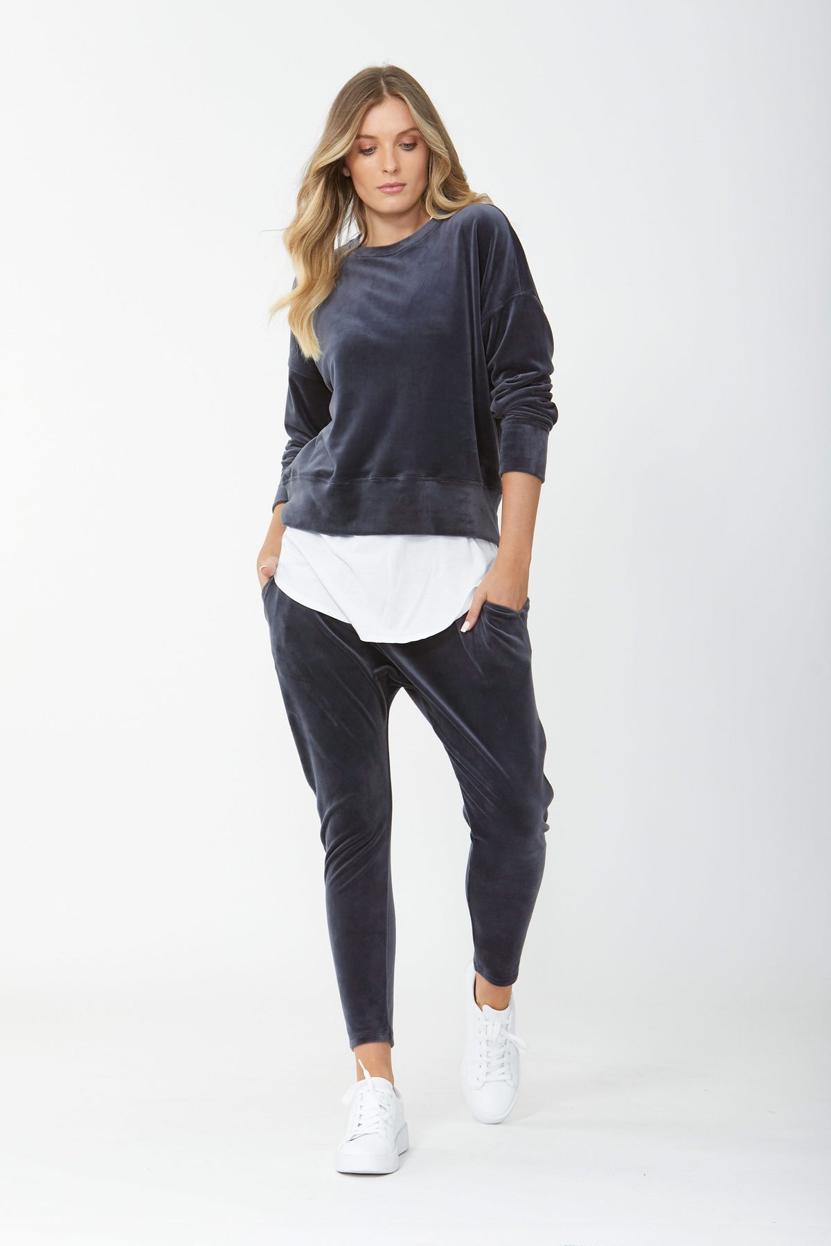 [TEST] D-Luxe Velour Track Pant