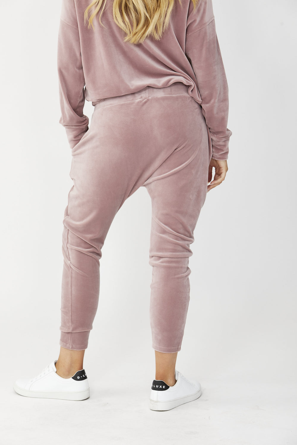 [TEST] D-Luxe Velour Track Pant