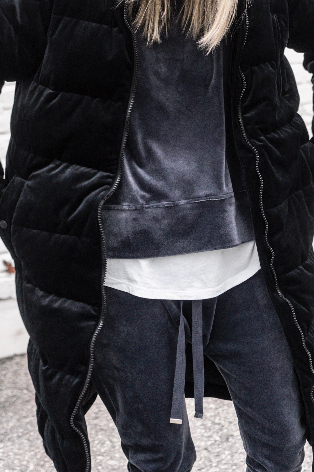 [TEST] D-Luxe Velour Track Pant