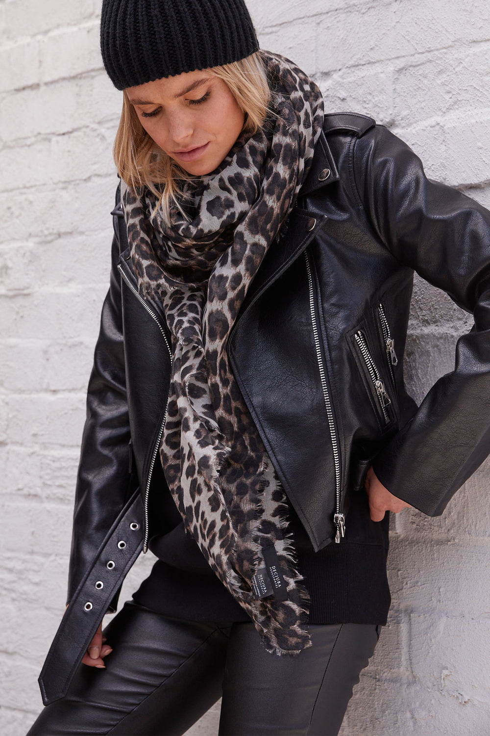 [TEST] Avery Lightweight Scarf