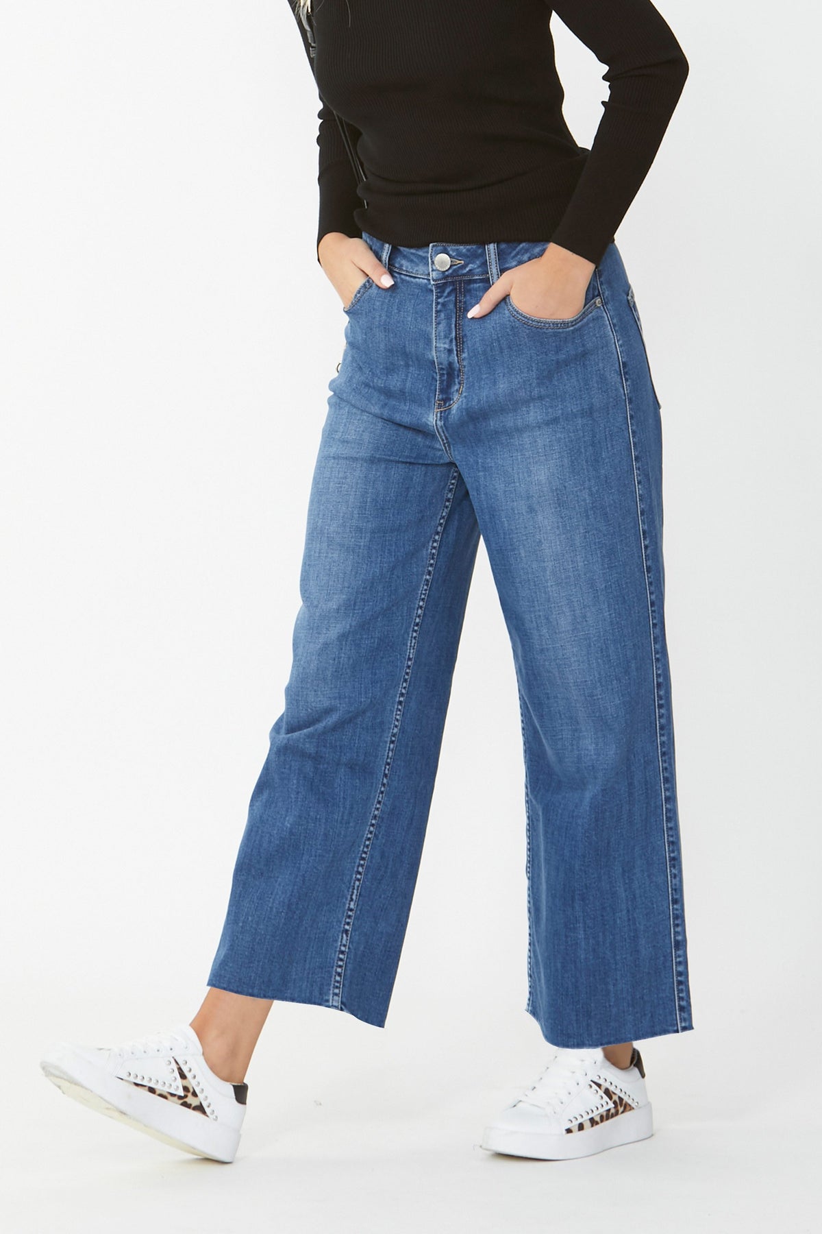 [TEST] Oxford Wide Leg Crop Jean