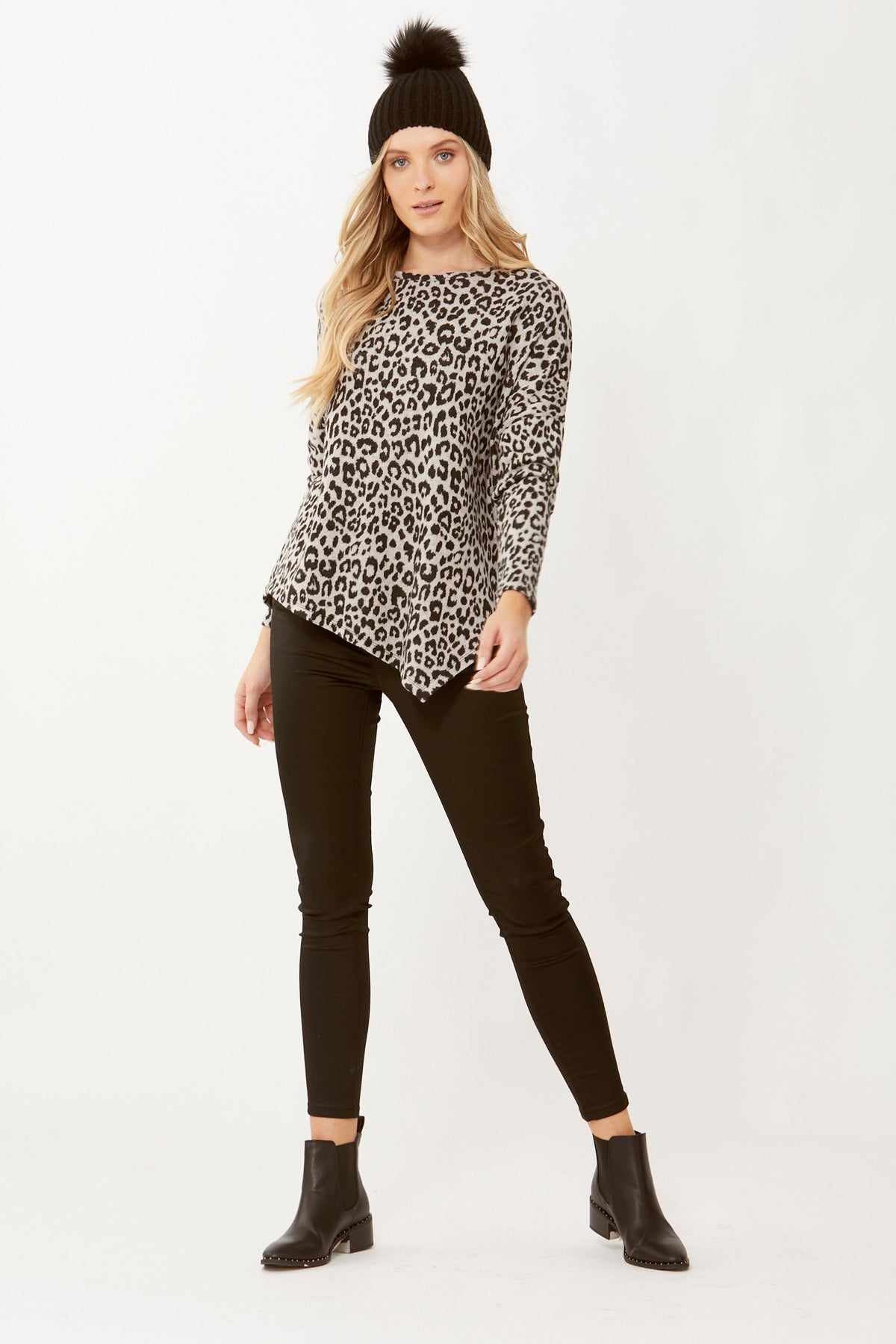 [TEST] Briar Asymmetric Hem Tee