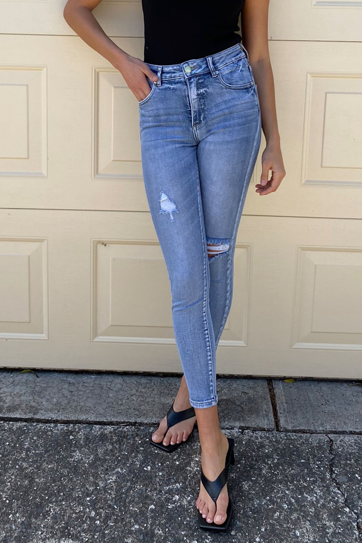 [TEST] Evie Distressed High Rise Jean