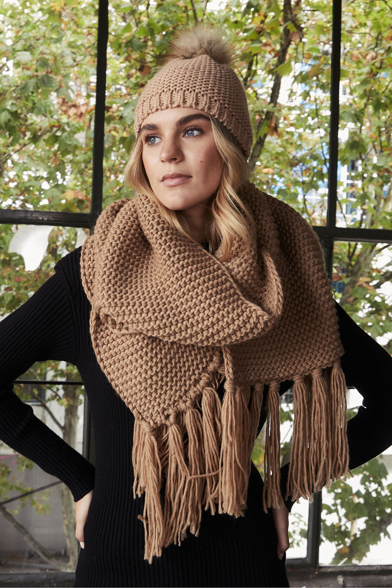 [TEST] Knitted Tassel Scarf