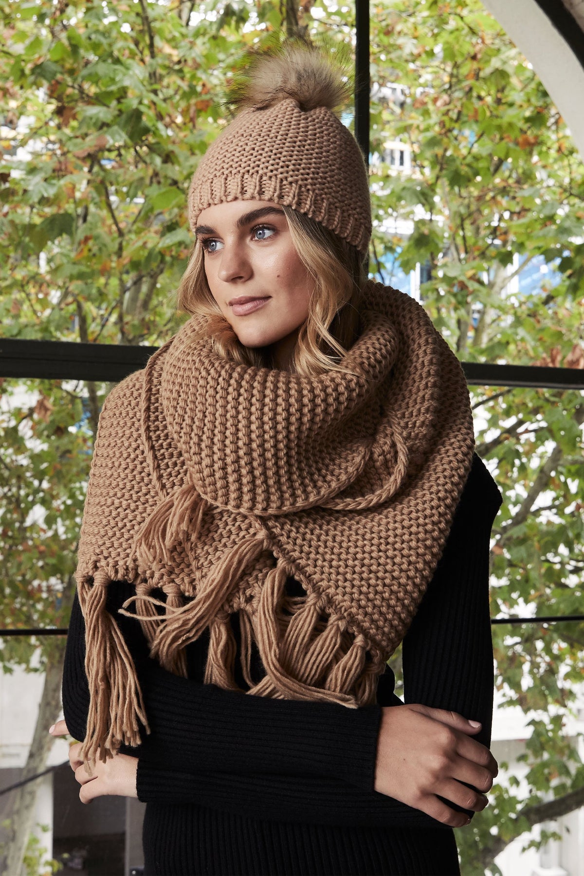 [TEST] Knitted Tassel Scarf