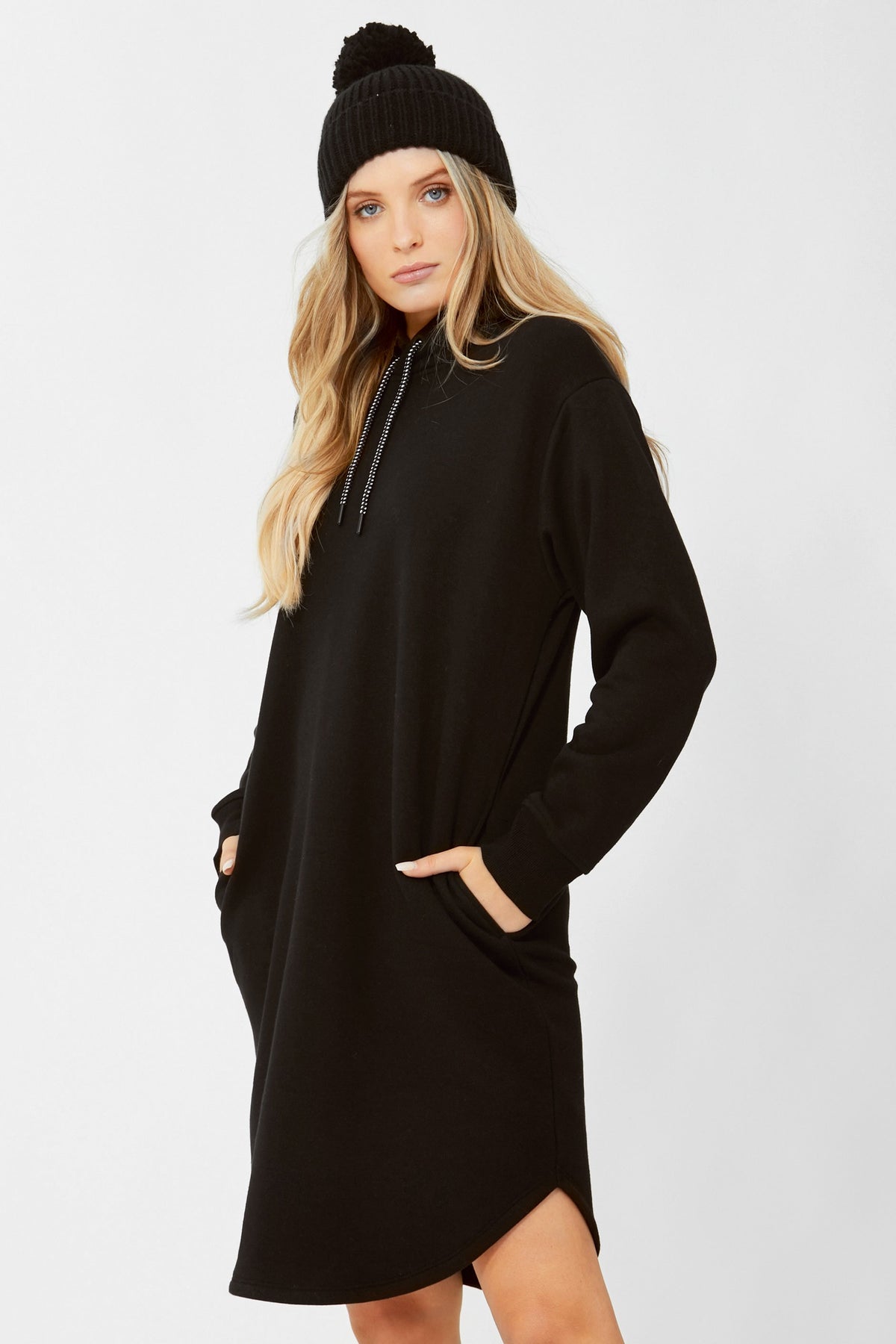 [TEST] D-Luxe Hooded Sweat Dress