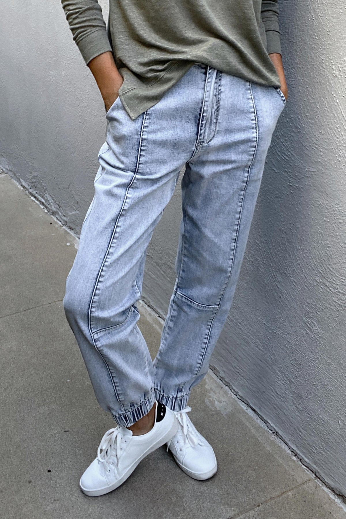 [TEST] D-Luxe Denim Panelled Jogger