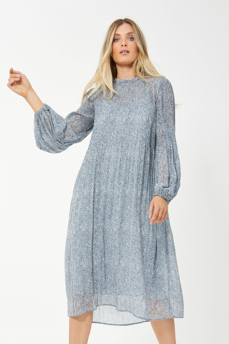 [TEST] Viktoria Pleated Midi Dress
