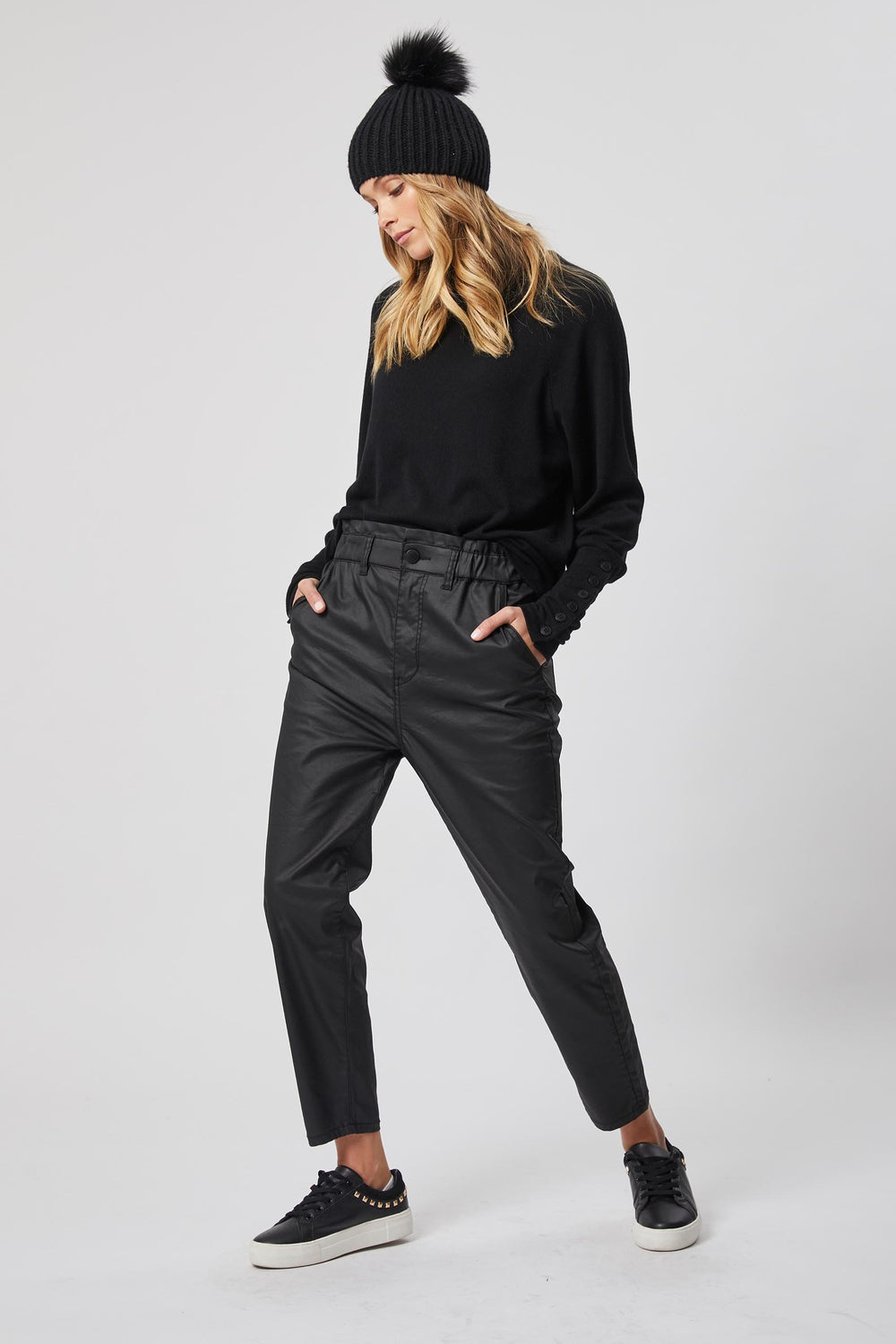 [TEST] Jane Button Detail Top
