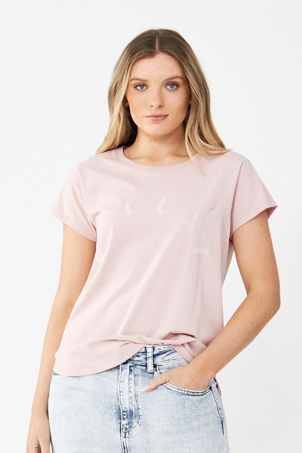 [TEST] D-Luxe Flocked Print Tee
