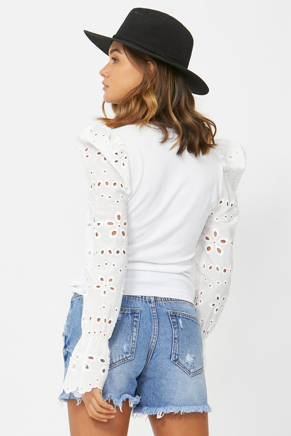 [TEST] Brie Broderie Sleeve Knit