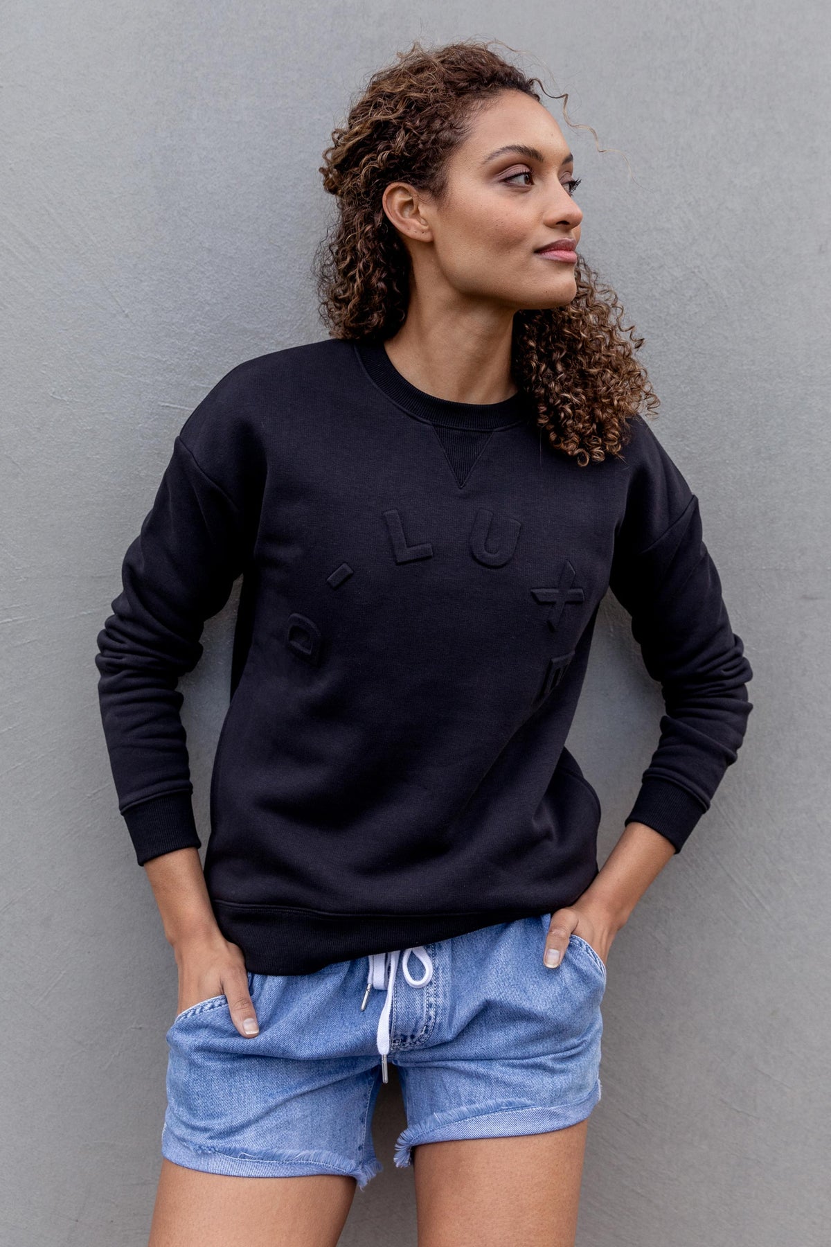[TEST] D-Luxe Embossed Sweat