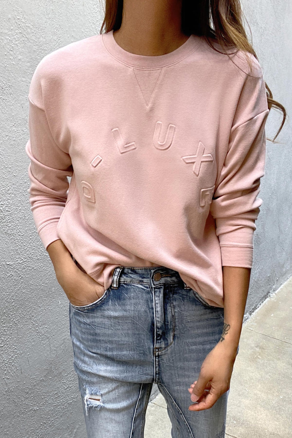 [TEST] D-Luxe Embossed Sweat