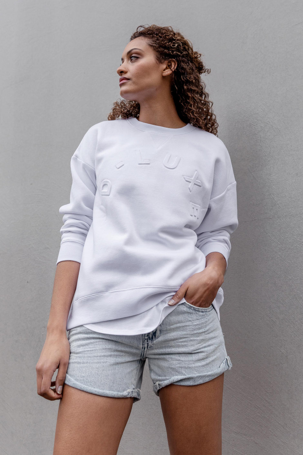 [TEST] D-Luxe Embossed Sweat