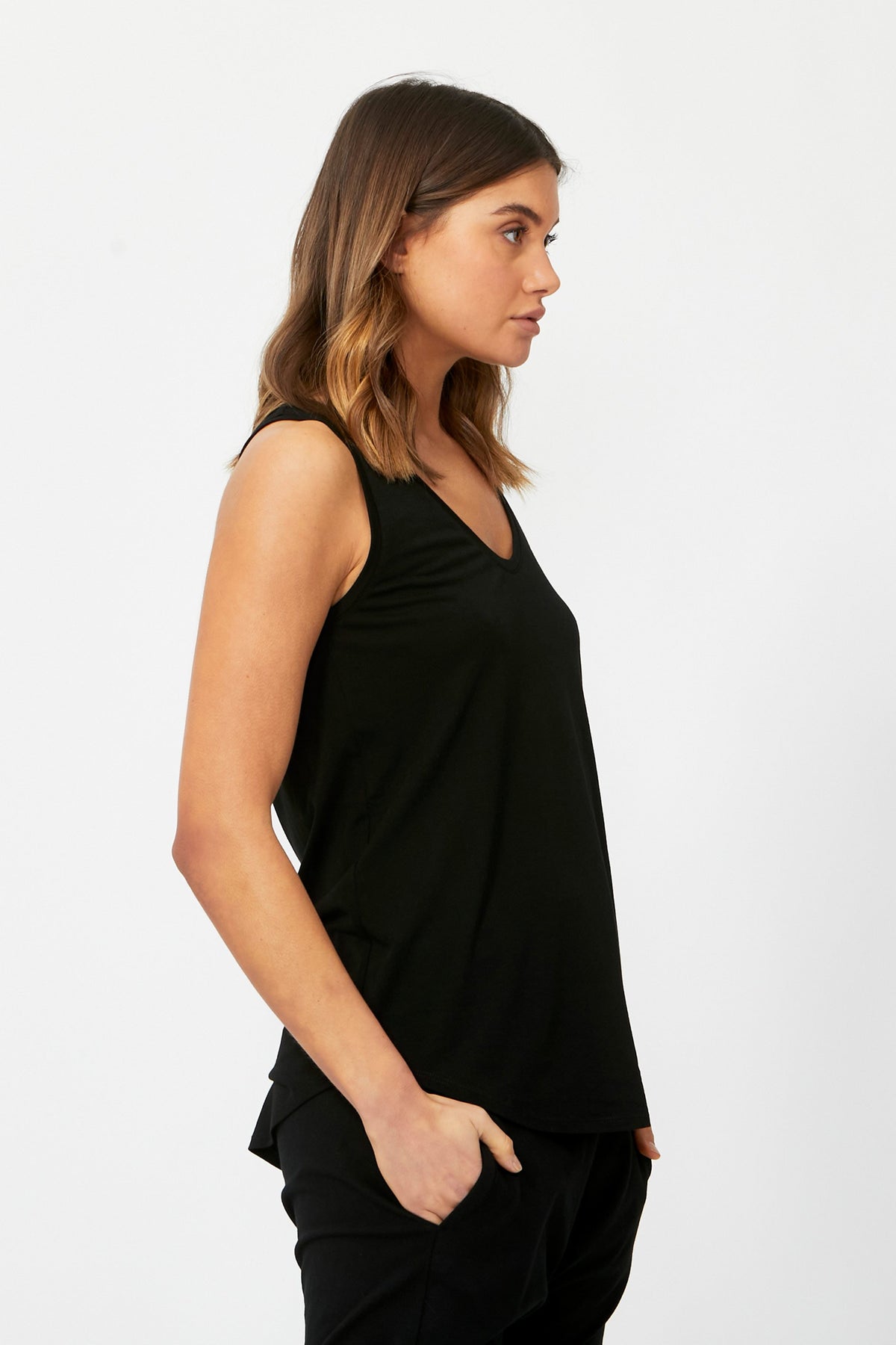 [TEST] D-Luxe Racer Back Tank
