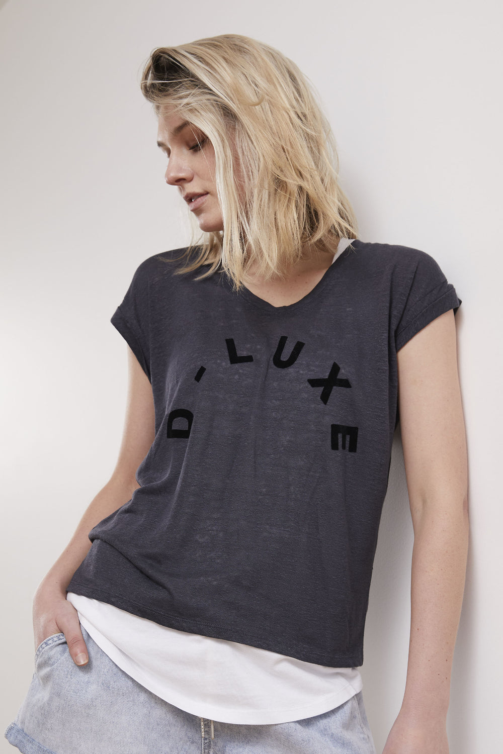 [TEST] D-Luxe Linen Scoop Neck Tee