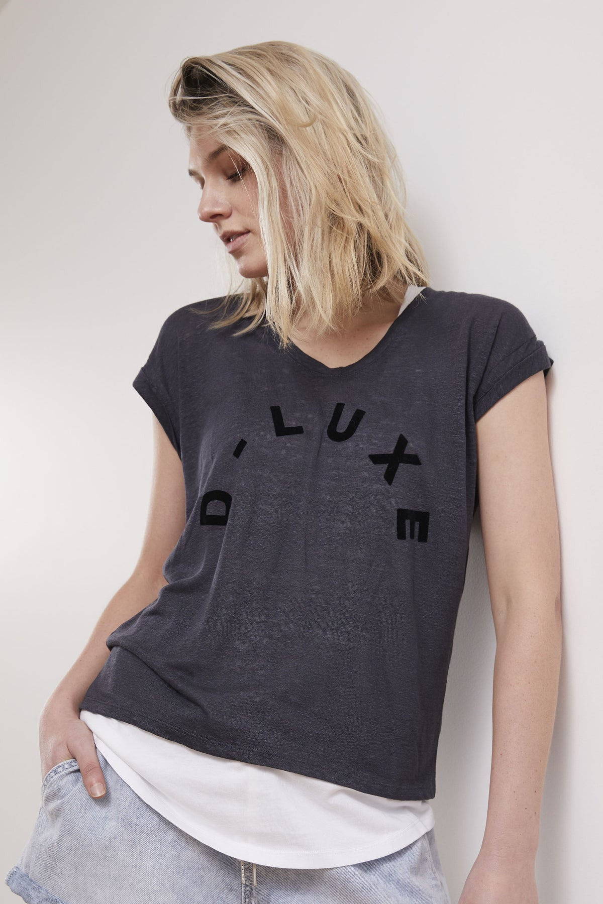 [TEST] D-Luxe Linen Scoop Neck Tee