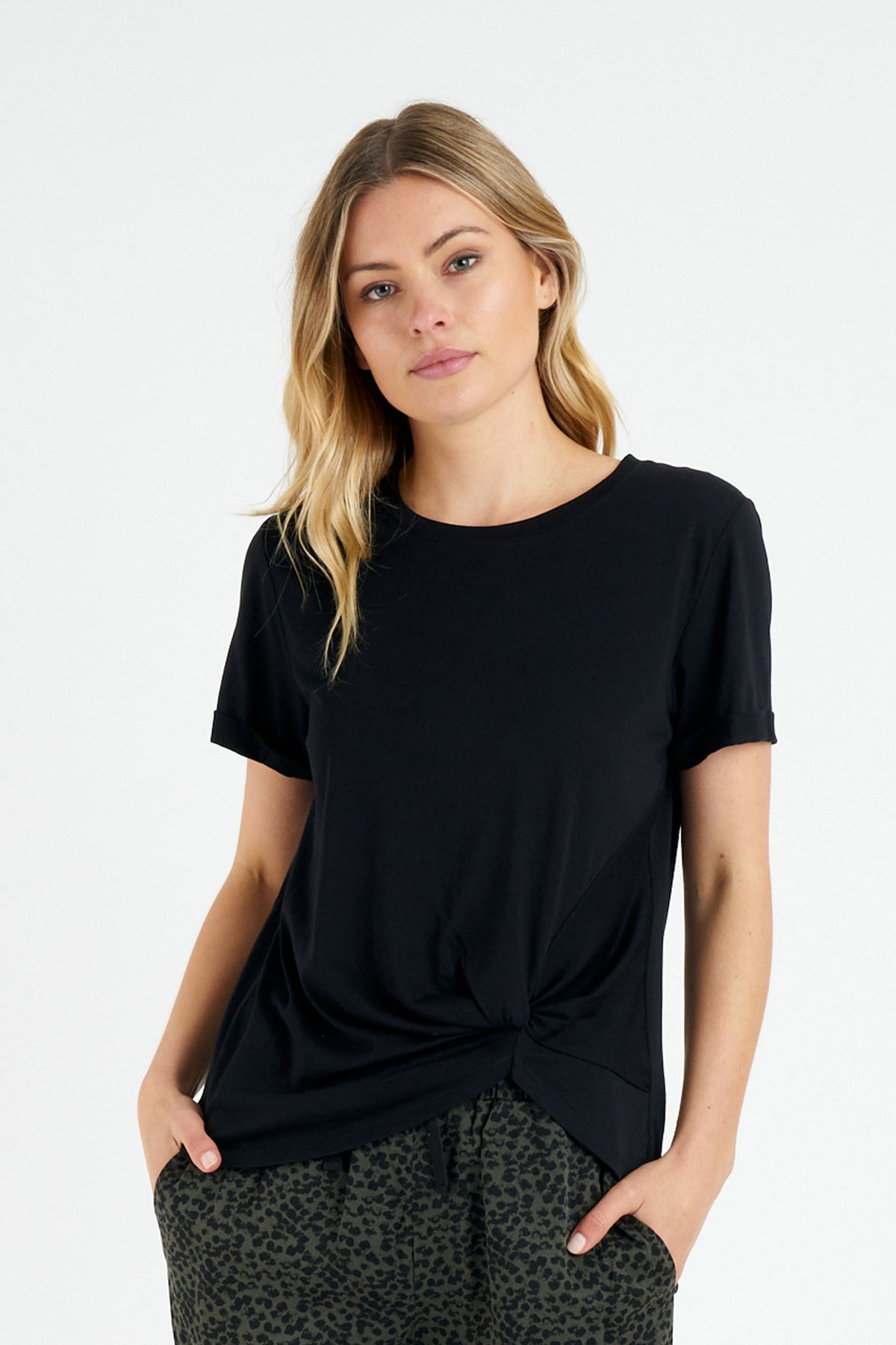 [TEST] Amberley Knot Tee