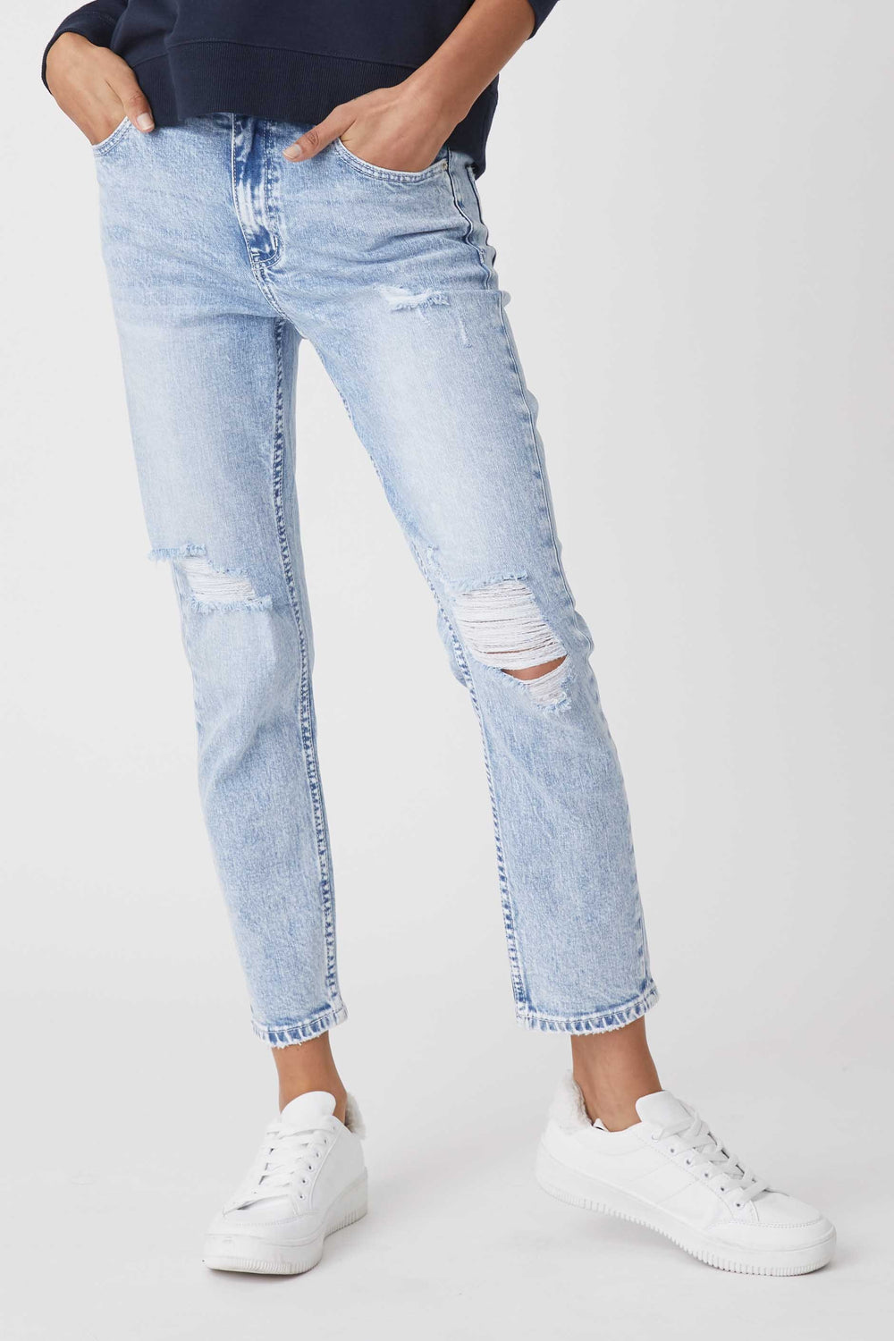 [TEST] Alexa Ripped Girlfriend Jean