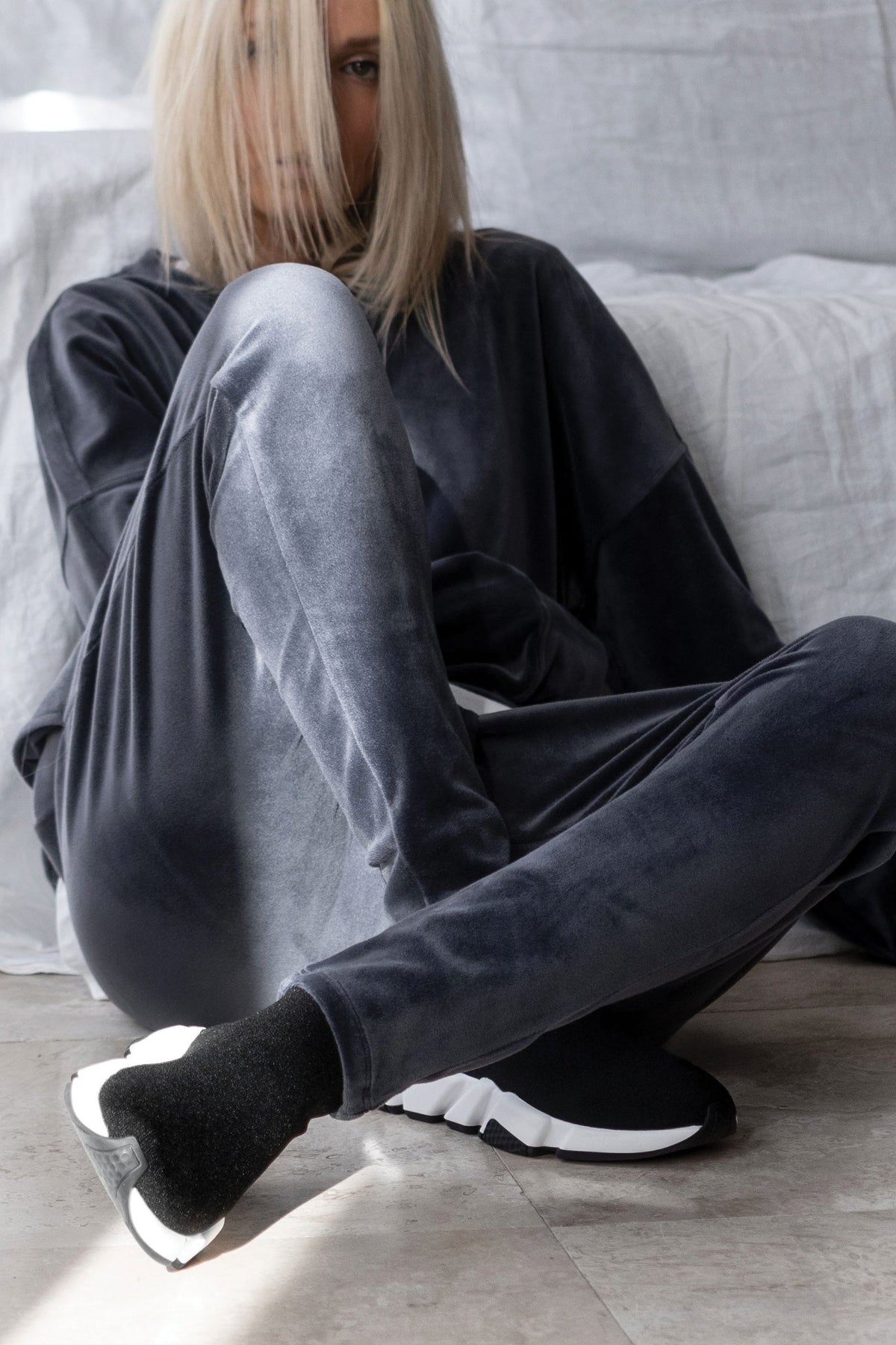 [TEST] D-Luxe Velour Track Pant