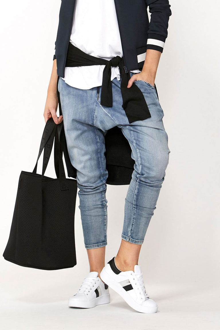 [TEST] Luxe Fleur Drop Crotch Jean