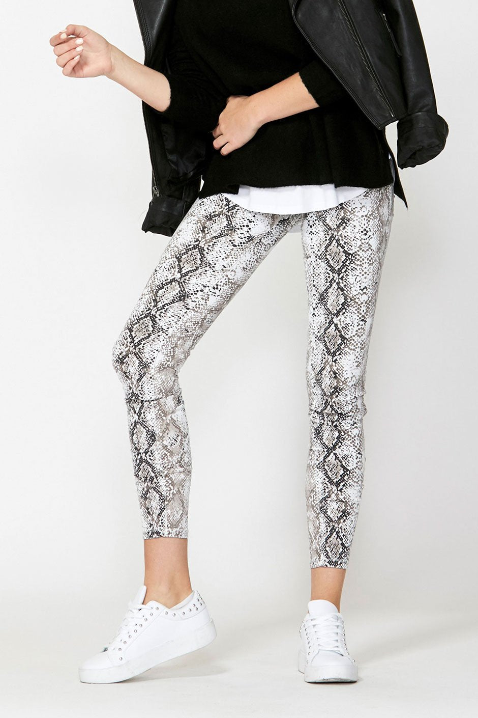 [TEST] Riley Mid Rise Skinny Jeans