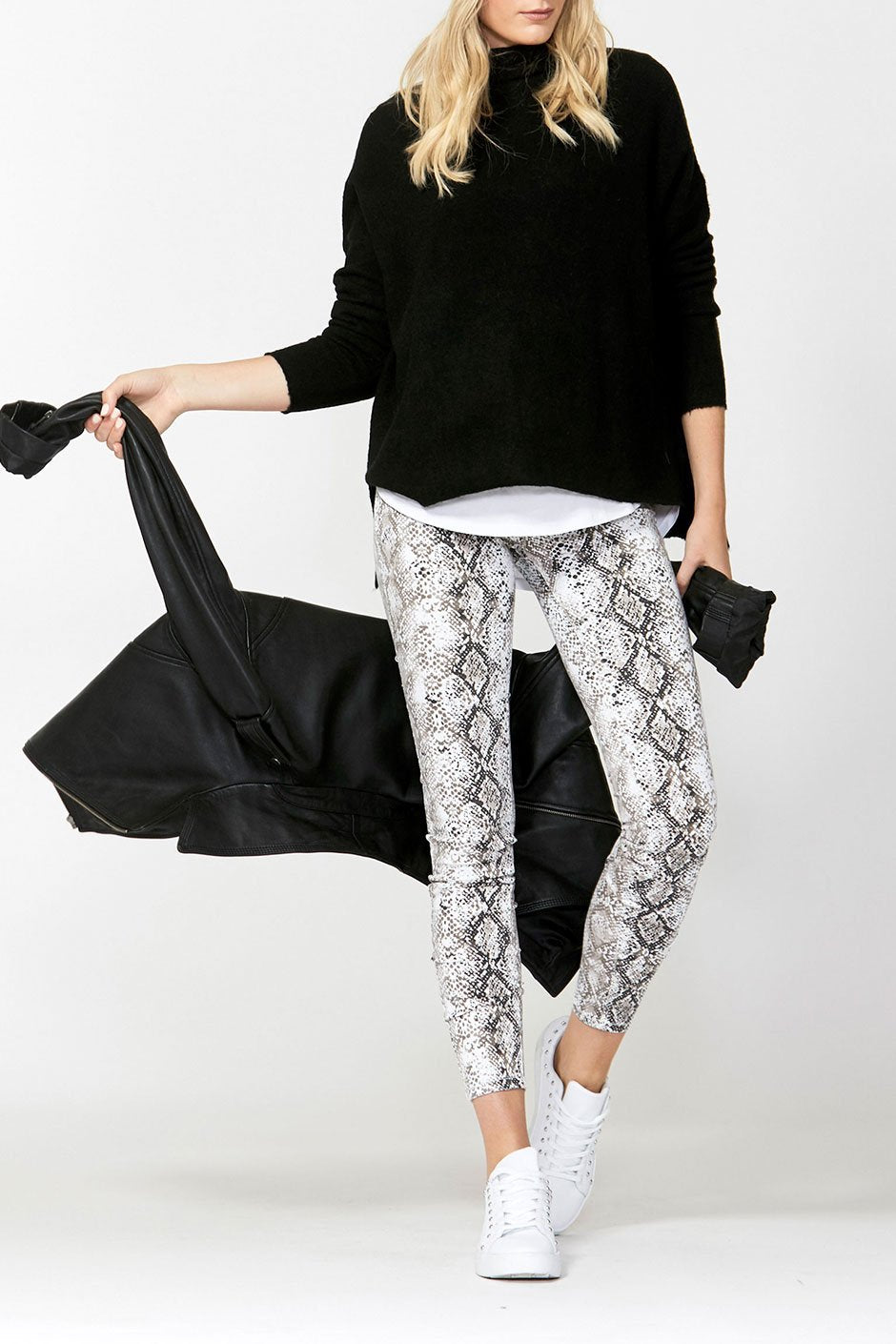 [TEST] Riley Mid Rise Skinny Jeans