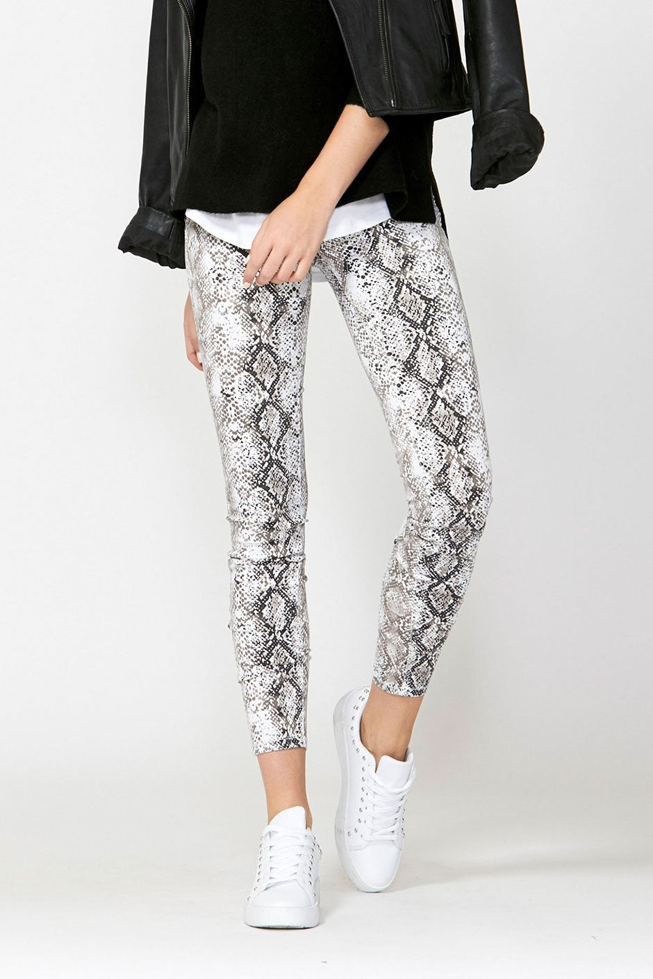 [TEST] Riley Mid Rise Skinny Jeans