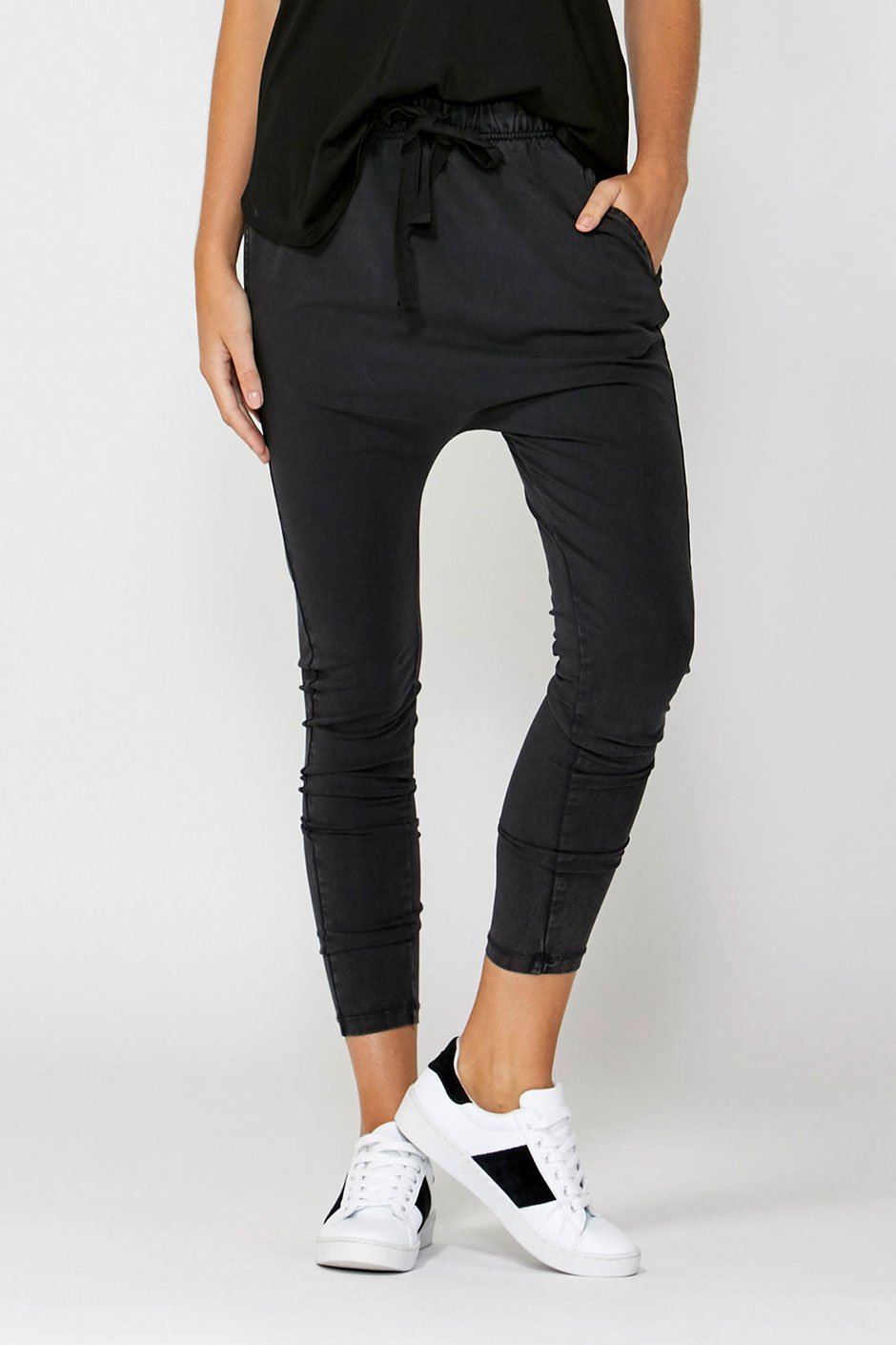 [TEST] D-Luxe Drop Crotch Pant