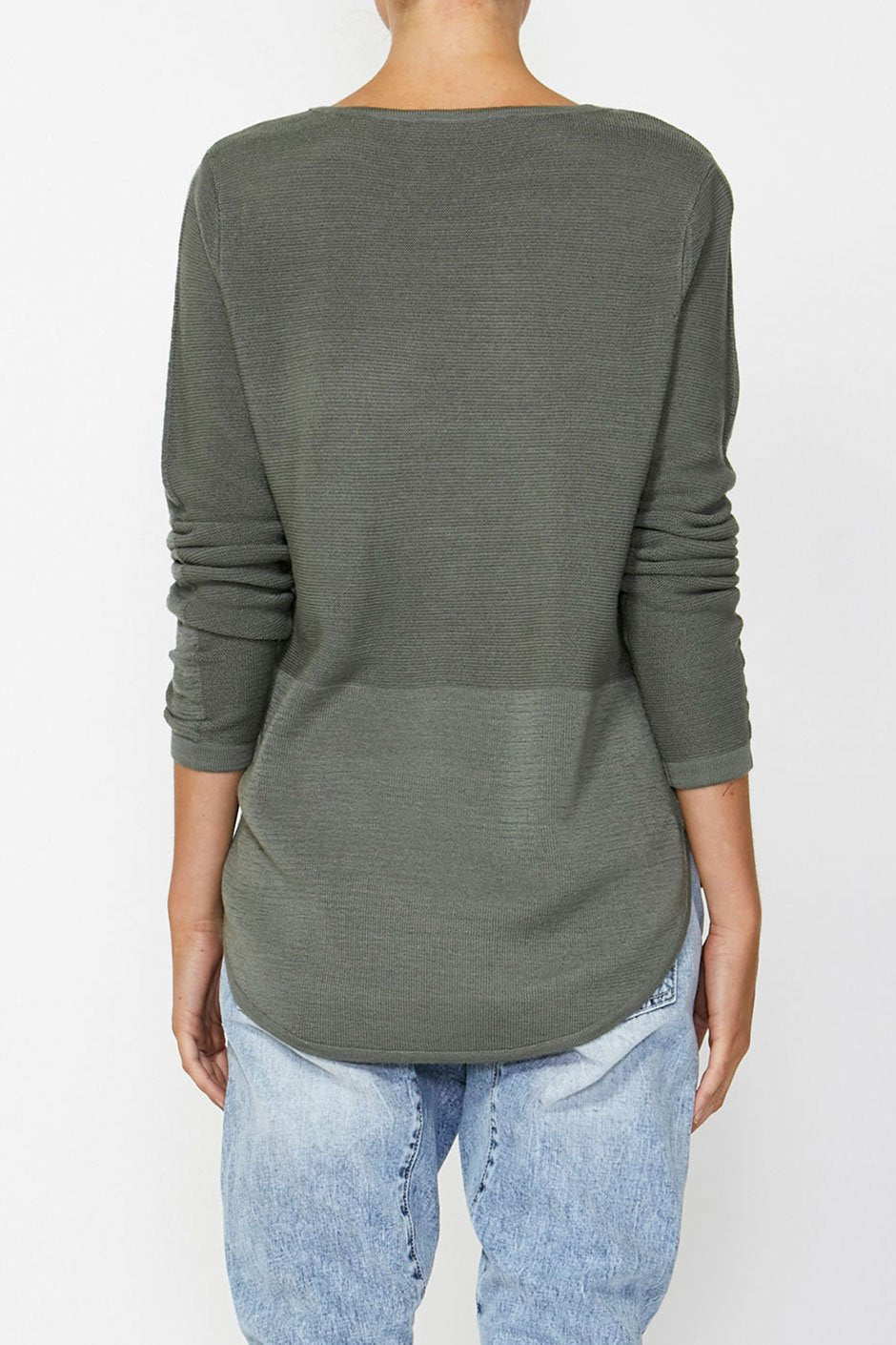[TEST] Taylor Curved Hem Jumper