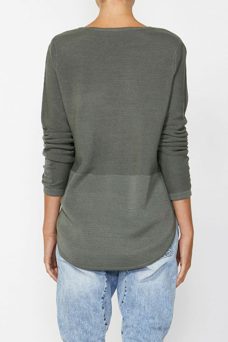[TEST] Taylor Curved Hem Jumper