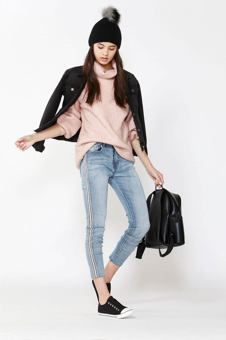 [TEST] Kids Oversized Roll Neck Knit