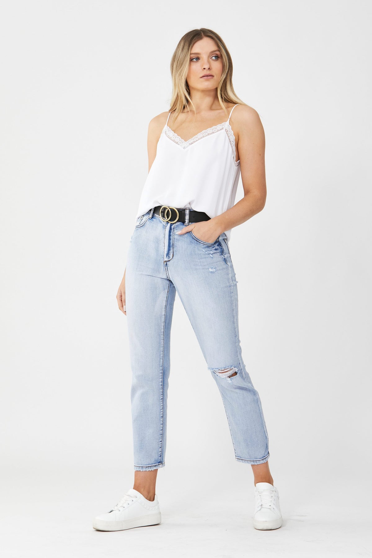 [TEST] Becky Distressed Straight Jean