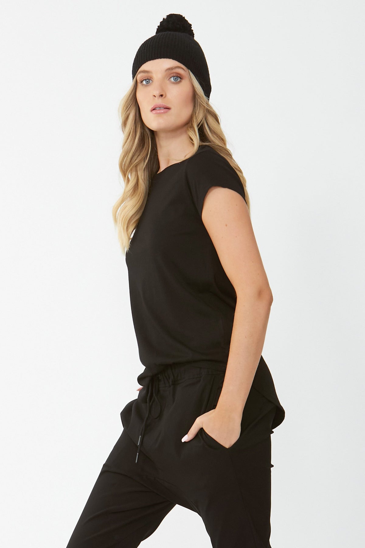 [TEST] D-Luxe Crew Petal Hem Tee