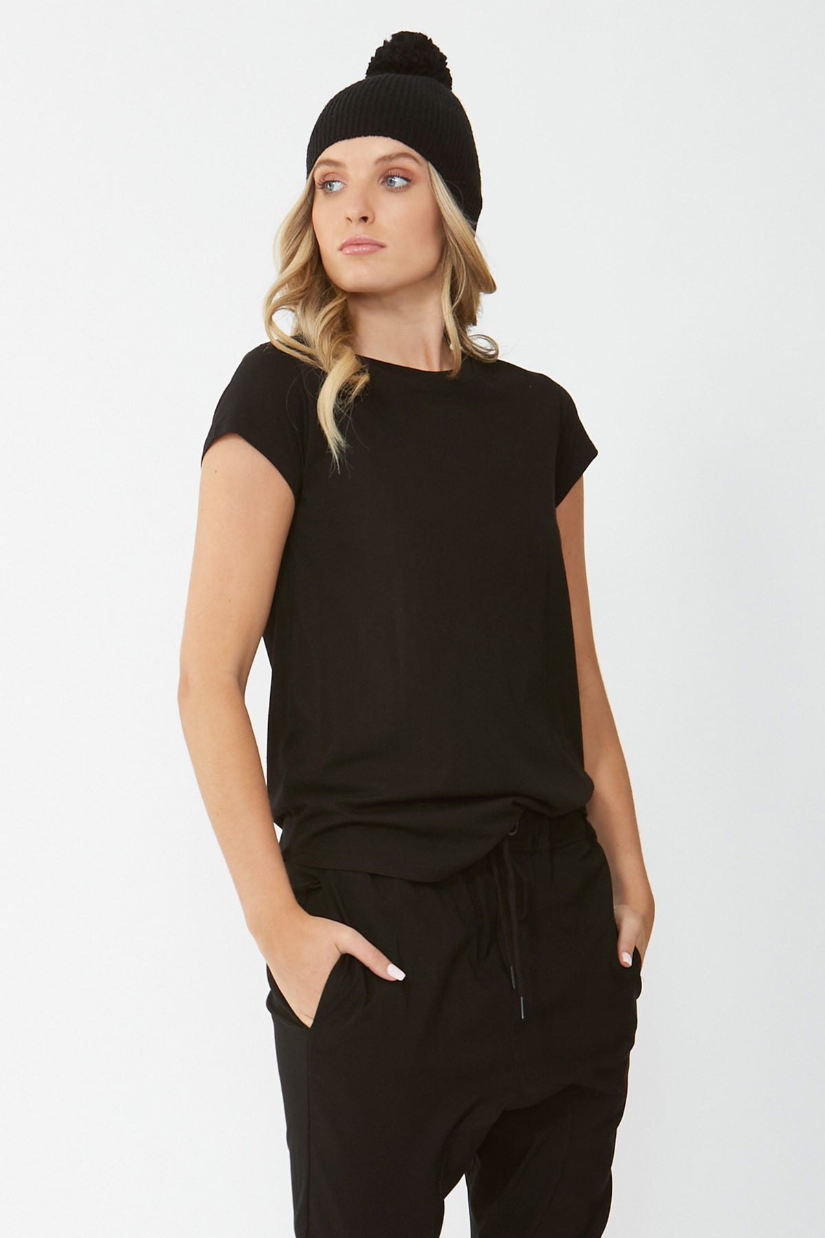[TEST] D-Luxe Crew Petal Hem Tee